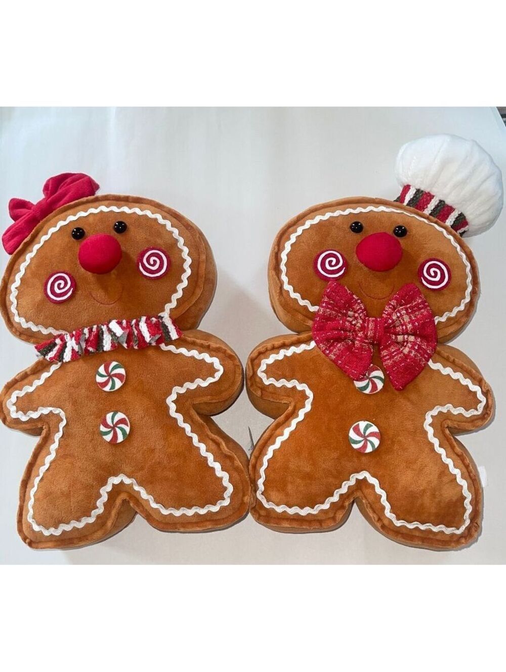Hobby Lobby North Pole Bakery Gingerbread Plush Set Christmas Decoration NWT